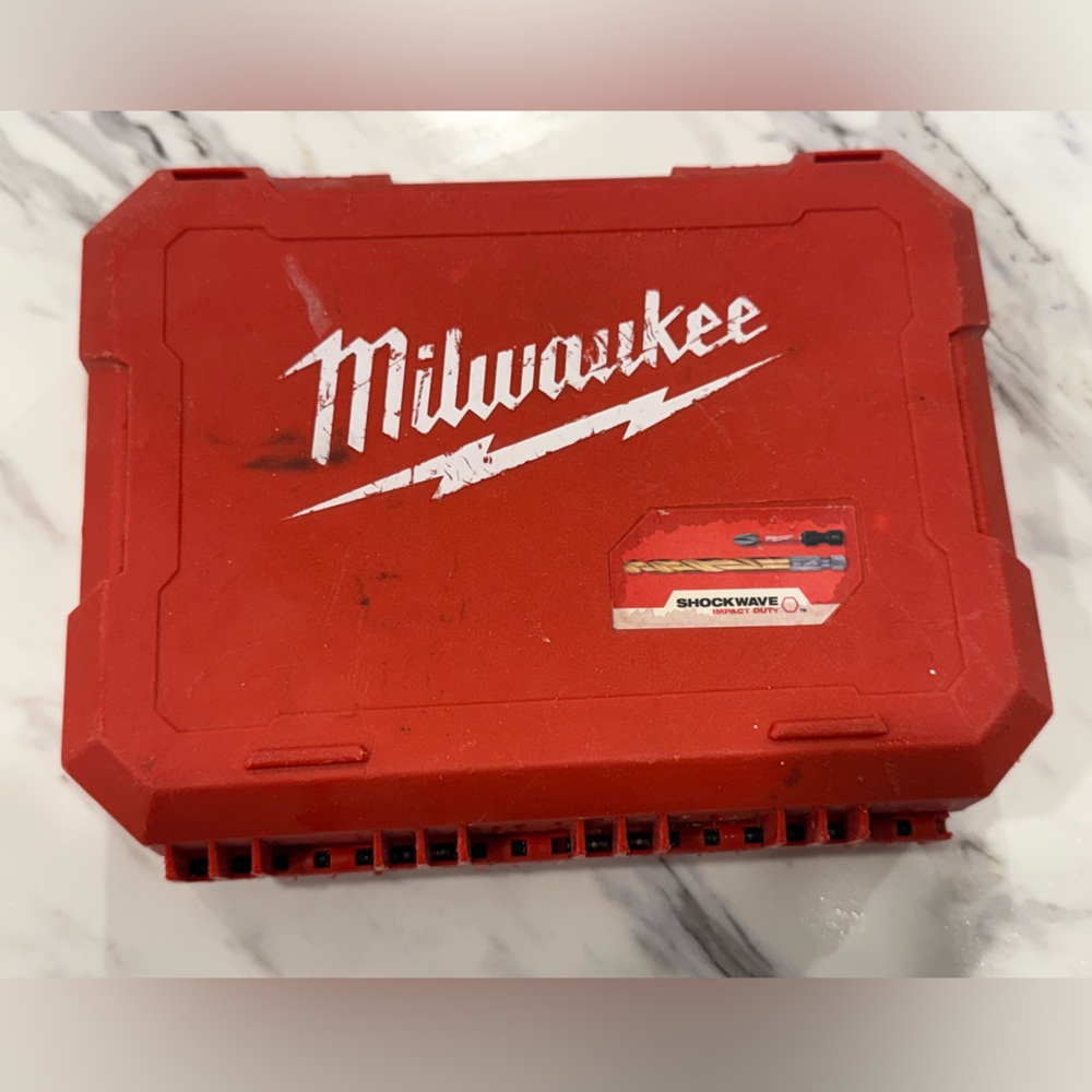 Milwaukee shockwave box impact duty